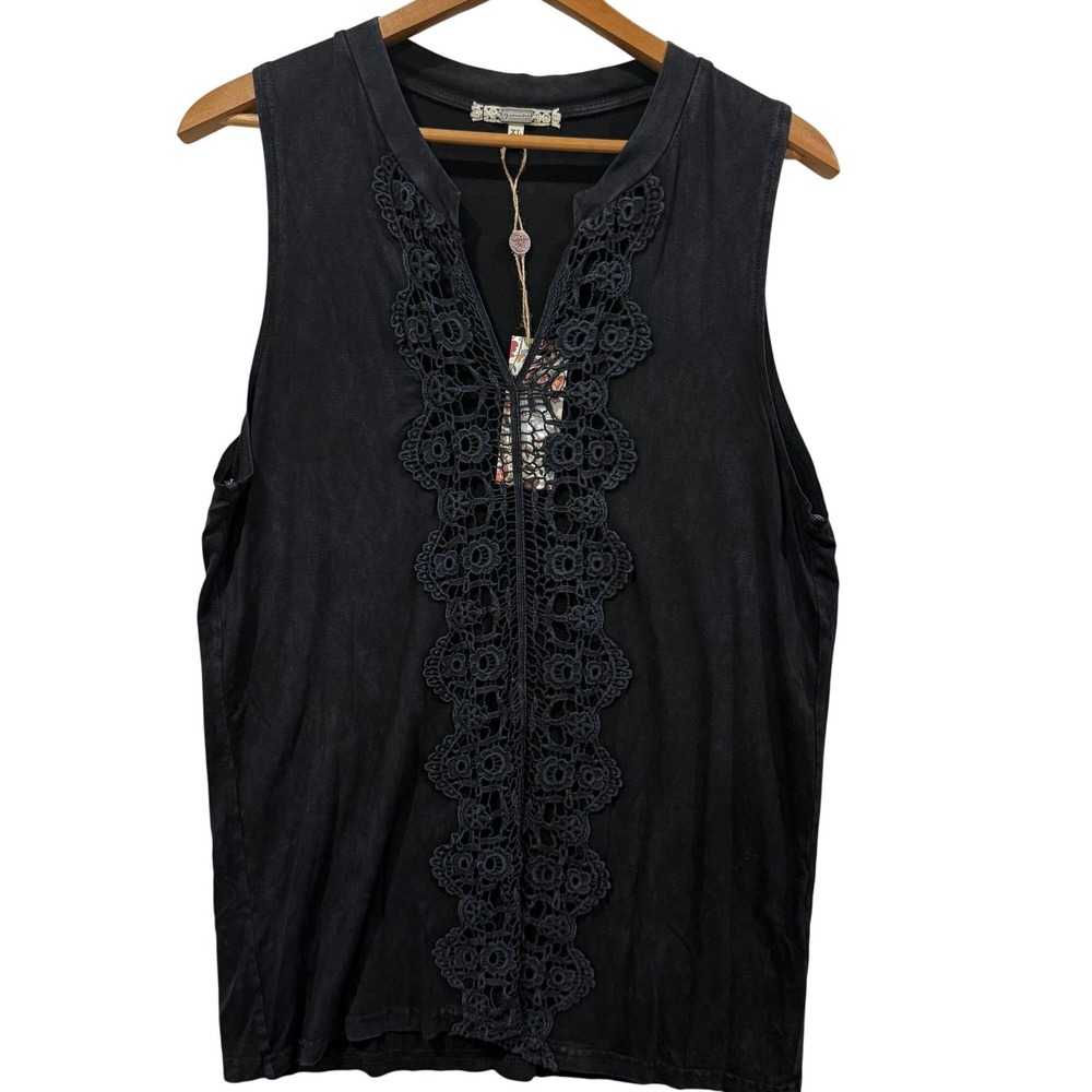 Gimmicks by‎ BKE Womens Crochet Lace V-Neck Sleeveless Top Washed Black XL NEW